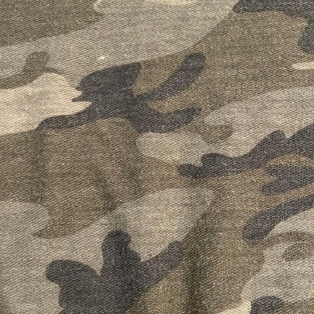 Camo long sleeve , front tie top